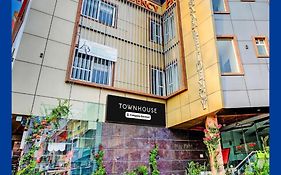 Super Townhouse By Oyo Eastern View Formerly Vihaan Residency